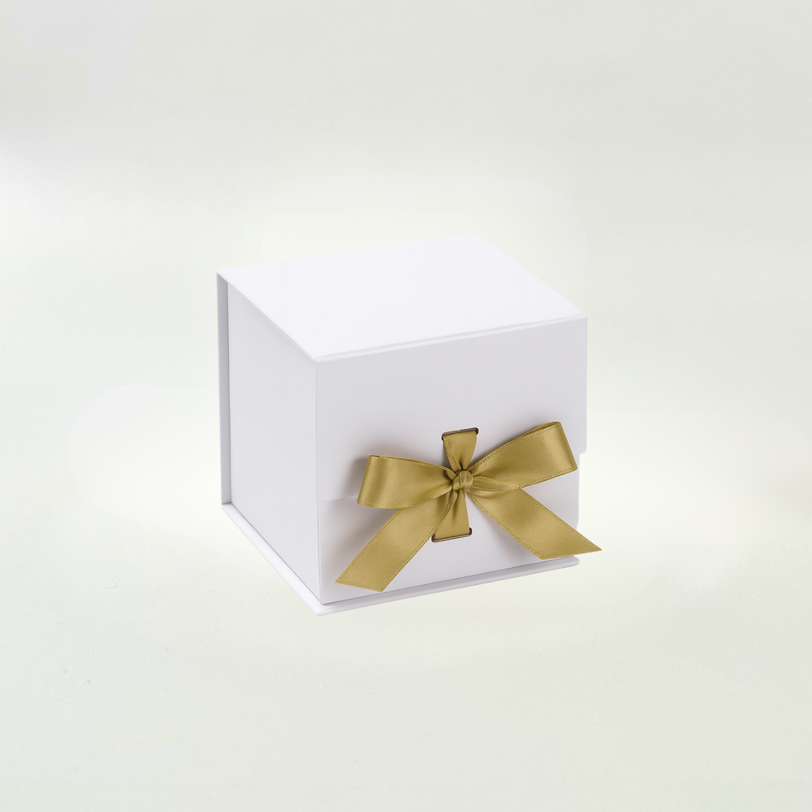 Winter Glow collection- Dark honey & Tobacco Scented Candle